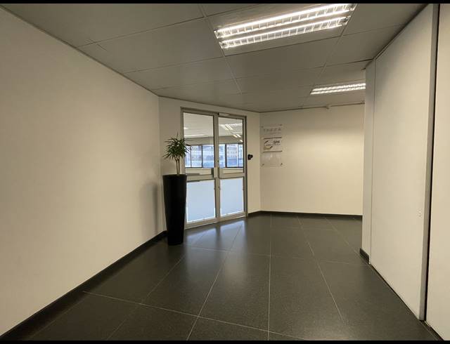 418M² OFFICE TO LET IN SANDTON CENTRAL